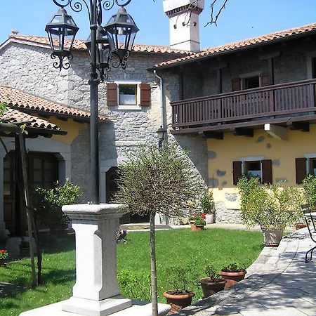 Guesthouse Domacija Sajna Sežana Dış mekan fotoğraf