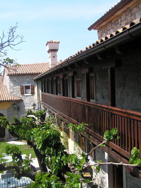 Guesthouse Domacija Sajna Sežana Oda fotoğraf